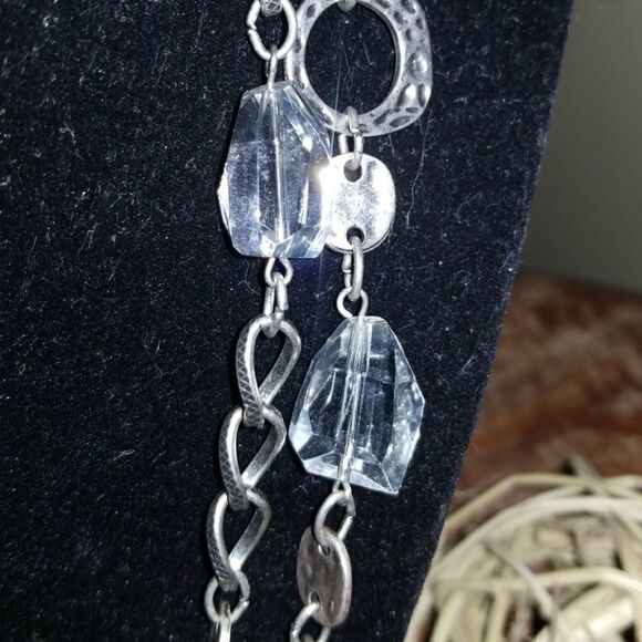 MiaLisa Beautiful Beaded Necklace 19" - Picture 3 of 4